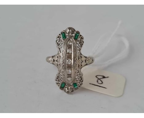 Vintage diamond &amp; green stone plaque ring in 18ct white gold size O 3.2g inc