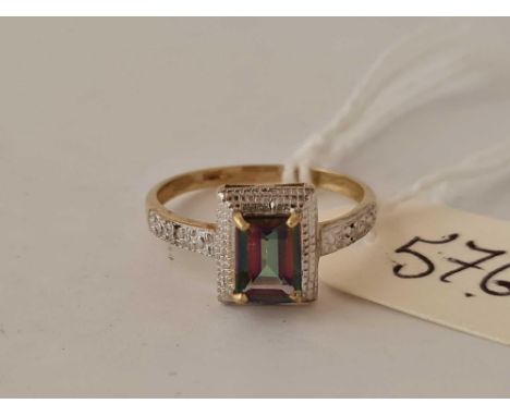 A mystic topaz 9ct ring size N 1.4g inc