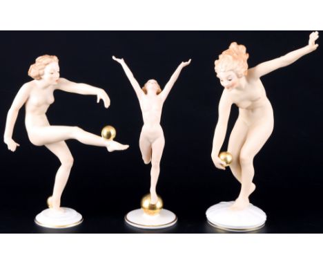 Hutschenreuther Sonnenkind mit 2 Kugelspielerinnen, K. Tutter / C. Werner, sun child with 2 ball players,Porzellan, grüne Fir