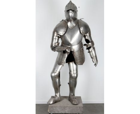 Mittelalterliche Ritterrüstung / Harnisch, H 170 cm, medieval plate armor / harness,Metall, Replika 2. Hälfte 20. Jahrhundert