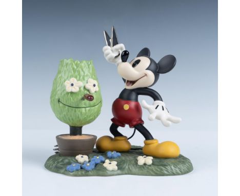 Limited edition porcelain figurine from Walt Disney's Mickey Cuts Up. Item #1203578. WDCC backstamp on the bottom. Certificat