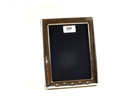 A Silver photo frame, 7" x 5", Sheffield 2004