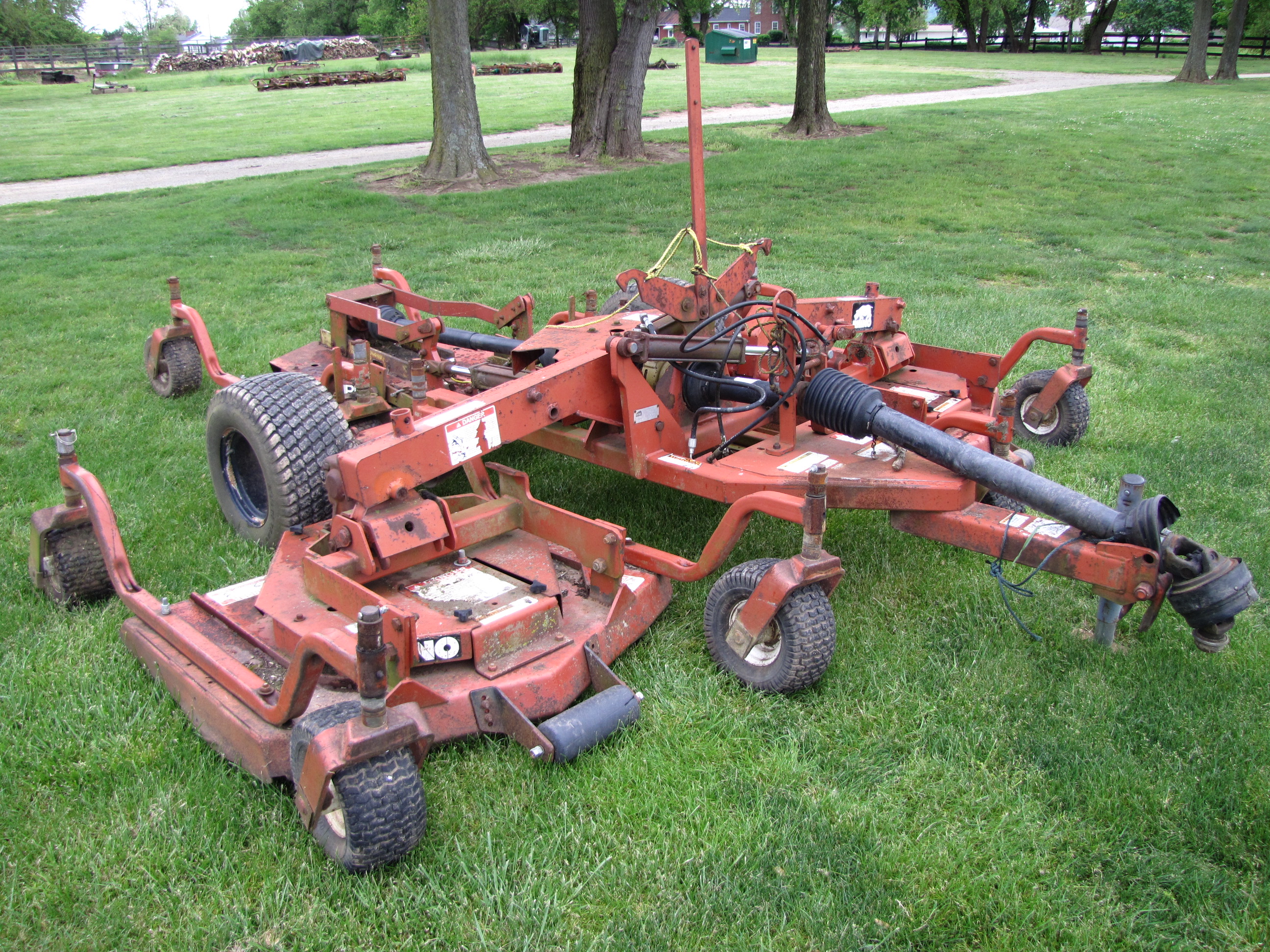 Rhino TX110 Turf Flex Finish Mower, 10’ cut, trideck, hydraulic fold