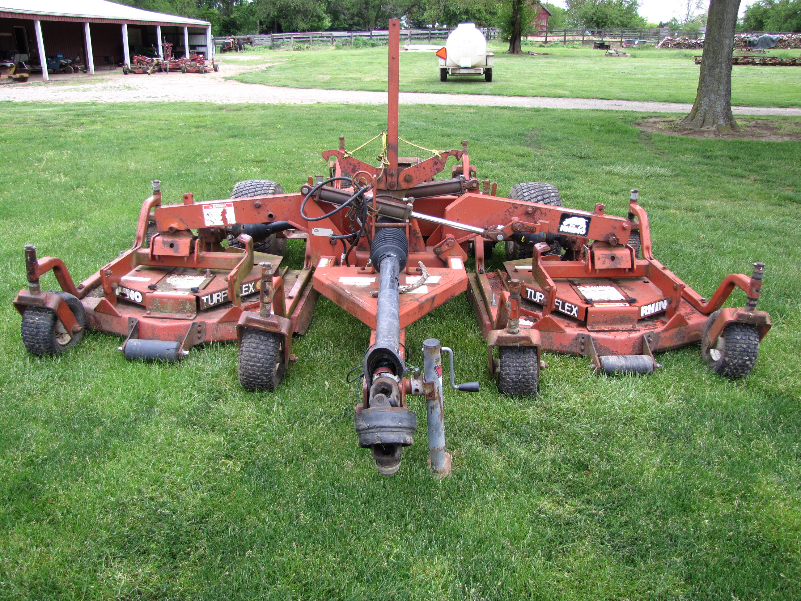Rhino TX110 Turf Flex Finish Mower, 10’ cut, trideck, hydraulic fold
