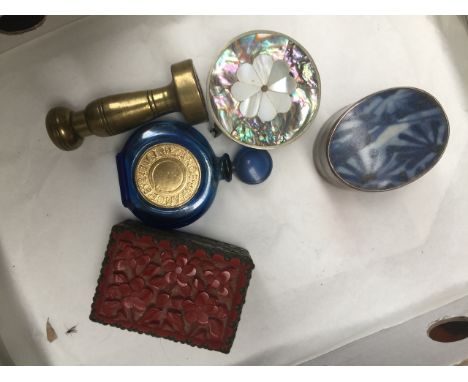 A collection of pill and trinket boxes inc. silver 