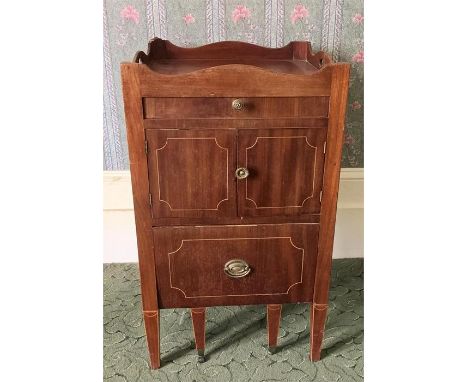 Georgian Mahogany inlaid commode with original chamber pot on tapered legs