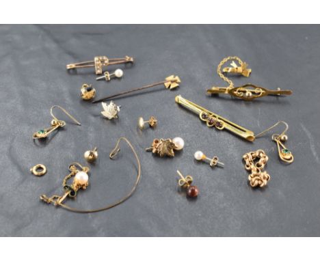 A selection of yellow metal jewellery including earrings, bar brooches, stick pin etc, gross weight approx 9.7g