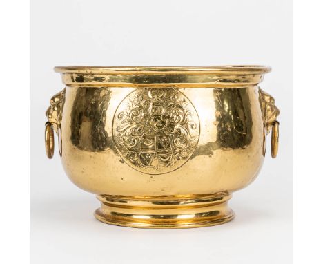 A Champagne cooler made of copper with Heraldic images. The first half of the 20th century. (27 x 35 x 22 cm)