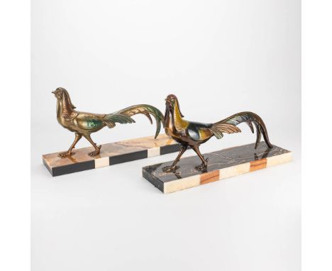 A collection of 2 pheasant sculptures in art deco style, spelter on marble base. The first half of the 20th century. (12 x 50