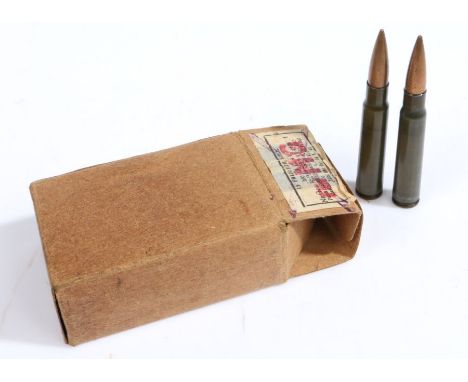 Second World War German 7.92 mm Machine Gun ammunition in original box, 15 rounds in total, inert