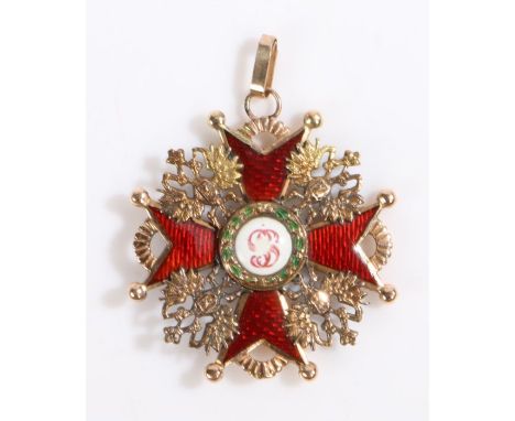 Russian Imperial Order of Saint Stanislas, yellow metal and enamel, partial rubbed maker stamp of 'IK' to the reverse for Jul