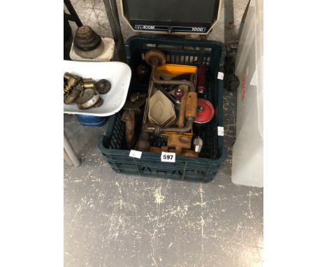 AN EYECOM 1000, TOOLS AND A KITCHEN SCALES WITH WEIGHTS