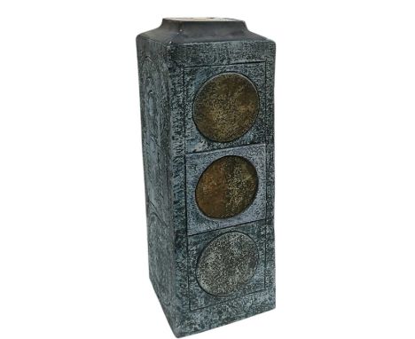 SIMONE KILBURN FOR TROIKA; a large column vase, signed 'Troika Cornwall' to the base, height 31.5cm.