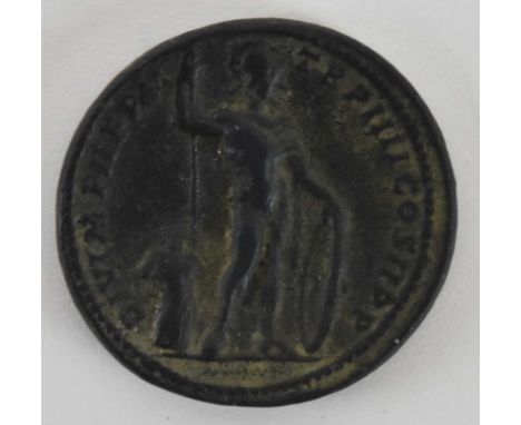 An Ancient Roman style bronze coin, possibly Renaissance Paduan Sestertius Giovanni Cavino, diameter 3.7cm, approx 25.3g.
