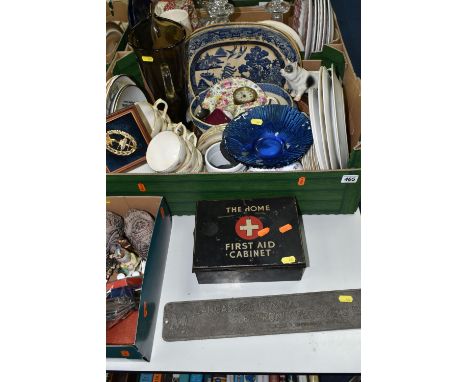 TWO BOXES AND LOOSE MISCELLANEOUS ITEMS to include a silver Georgian caddy spoon hallmarked George Burrows London 1791, a vin