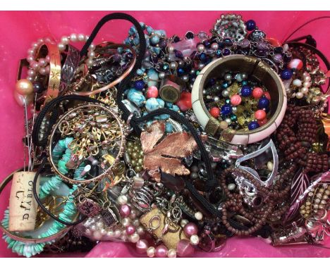 Collection of vintage and modern costume jewellery