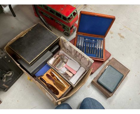 Various vintage boxed sets of cutlery