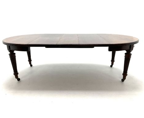 Victorian mahogany telescopic extending dining table, circular moulded top with three additional leaves, on turned and reeded