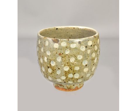 WILLIAM MARSHALL (1923-2007) for Leach Pottery; a stoneware yunomi decorated with white dots on a mottled grey ground, impres