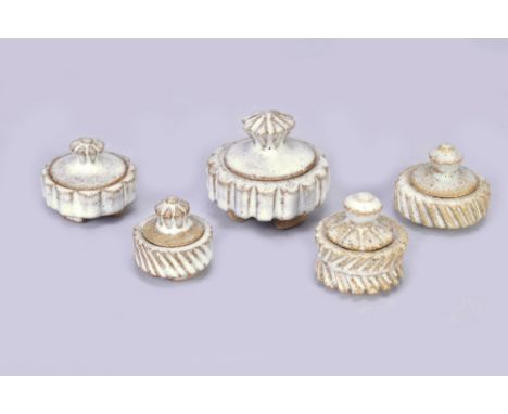 IAN GODFREY (1942-1992); a group of five miniature boxes and covers, made circa 1970s, tallest 4.5cm (5). (D)Additional Infor