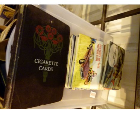 Tray of approximately 100 cigarette cards, Wills roses and flowers and 30 tea card albums, complete