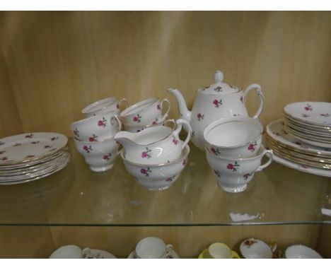 30+ PIECES OF COLCLOUGH ROSE PATTERNED TEA SERVICE
