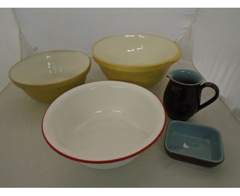 5 PIECES OF KITCHEN WARE TO INCLUDE 2 DENBY TG GREEN BOWL AND ENAMEL BOWL