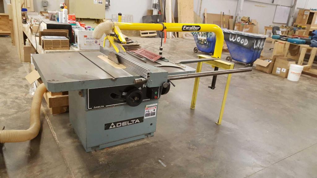 Delta RT40 12" tilting arbor table saw w/ Excalibur guard and Shop Fox