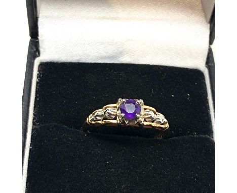 9ct gold sapphire &amp; diamond  ring (2.2g) 