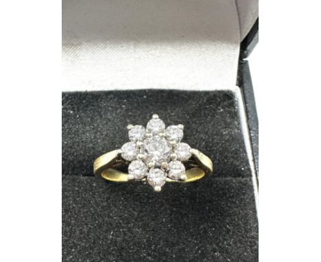 Fine 18ct gold diamond ring set with approx est 1ct diamonds 
