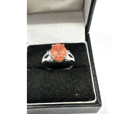 9ct White Gold Sunstone Solitaire Ring (3.7g) 