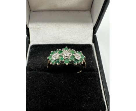 9ct Yellow Gold Diamond &amp; Emerald Ring (2.9g) 