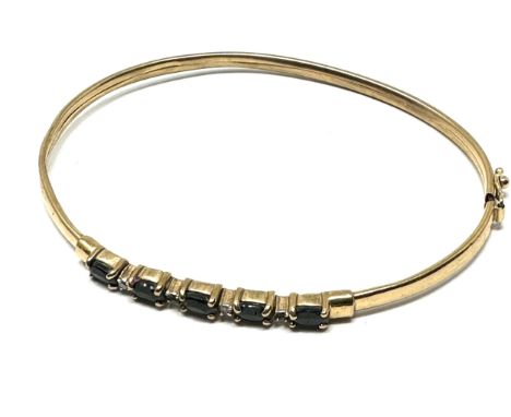 9ct gold diamond &amp; sapphire bangle weight 4.3g 