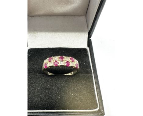 9ct gold diamond &amp; ruby ring weight 2.2g 