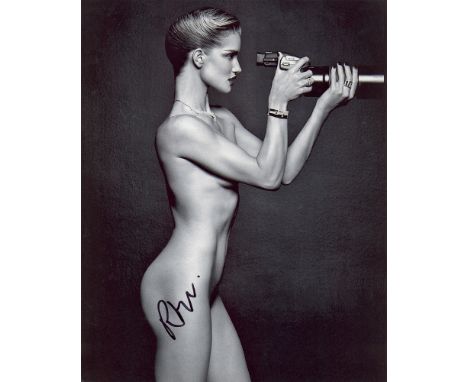 HUNTINGTON-WHITELEY ROSIE: (1987- ) English Model, Actress and fashion Designer. Best known as a Victoria´s Secret Angel, and