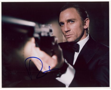 [BOND JAMES]: A good colour signed 10 x 8 photograph by Daniel Craig (1968- ), English Actor. The attractive image depicting 