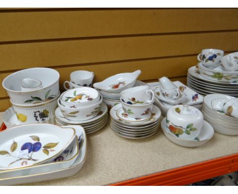 Quantity of Royal Worcester tableware including 'Evesham' ETCCondition reports provided on request by email for this auction 