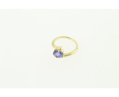 A 9ct H/M tanzanite ring