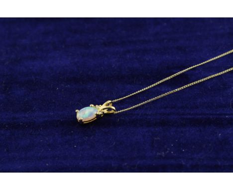 A 9ct H/M opal pendant & chain