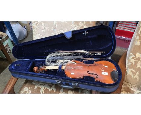 VIOLIN IN CASE (REQUIRES ATTENTION)     