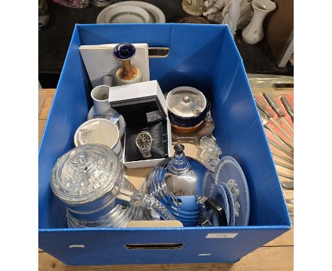 BOX CONTAINING SEIKO GENTS WRISTWATCH, PRESERVE DISH, DOULTON VASE , WEDGEWOOD PLATES, RAF ROYAL DOULTON TANKARD ETC