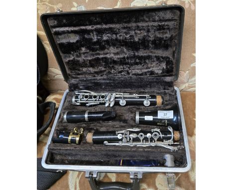 BOOSEY AND HAWKES LONDON CASED CLARINET