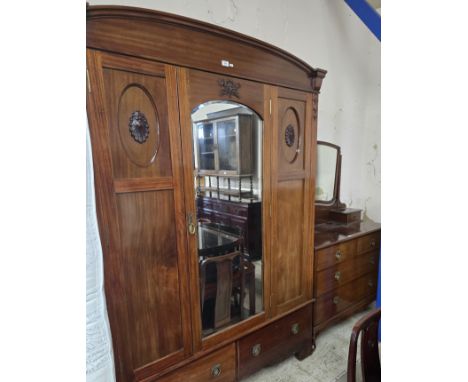 VICTORIAN MAHOGANY 2 DOOR WARDROBE, 2 OVER 3 DRESSING CHEST