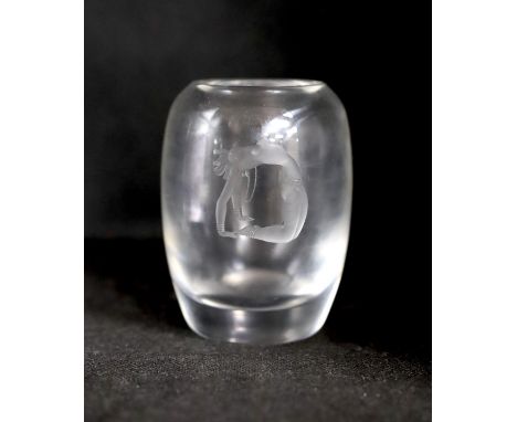 A small Orrefors engraved glass vase, signed Gate, 9cm