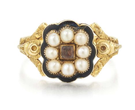 AN 18 CARAT GOLD WILLIAM IV ENAMEL AND SPLIT PEARL MOURNING RING a small central glazed panel containing hair within a border