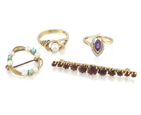 TWO RINGS AND TWO BROOCHES comprising A 9 CARAT GOLD AMETHYST AND DIAMOND RING, hallmarked London, ring size L1/2; A PEARL RI