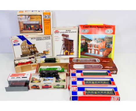 Jouef - Heljan - Walthers - Model Power - Others - A mixed boxed collection of HO gauge passenger and freight rolling stock t