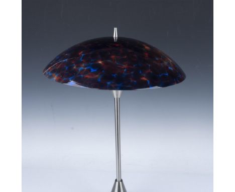 Round base with center rod connecting to dual light connections. Dimmer twist switch on base. Large dome art glass shade incl