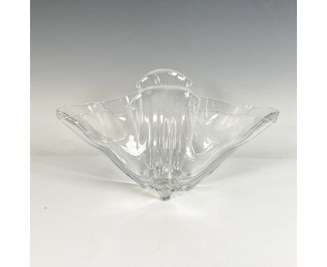 Gorgeous handmade glass vase with Steuben etched on the bottom. Artist: Frederick CarderIssued: 20th c. Dimensions: 12.5"L x 