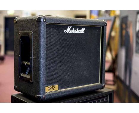 MARSHALL 1912 150W 1X12 SPEAKER LEAD AMPLIFIER CABINET
serial number 935591608, 50cm x 43cm x 28cm